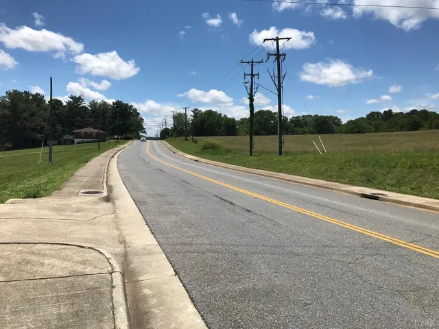 $300,000 | 1220 Main Street, Altavista, VA 24517