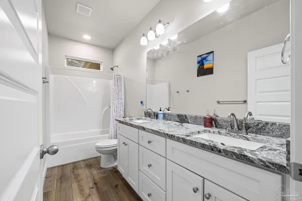 $369,000 | 922 East Edney Avenue, Crestview, FL 32539