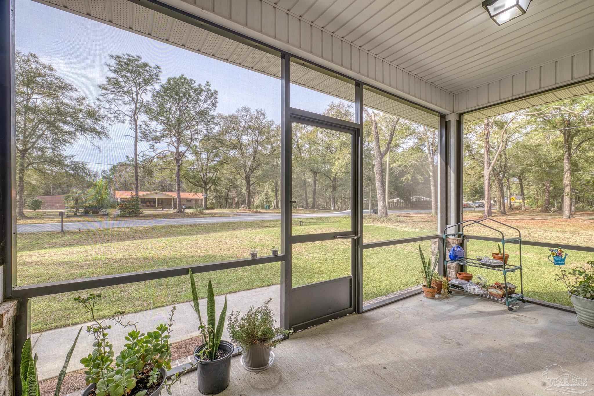 922 East Edney Avenue Crestview, FL 32539 - Photo 9 of 56