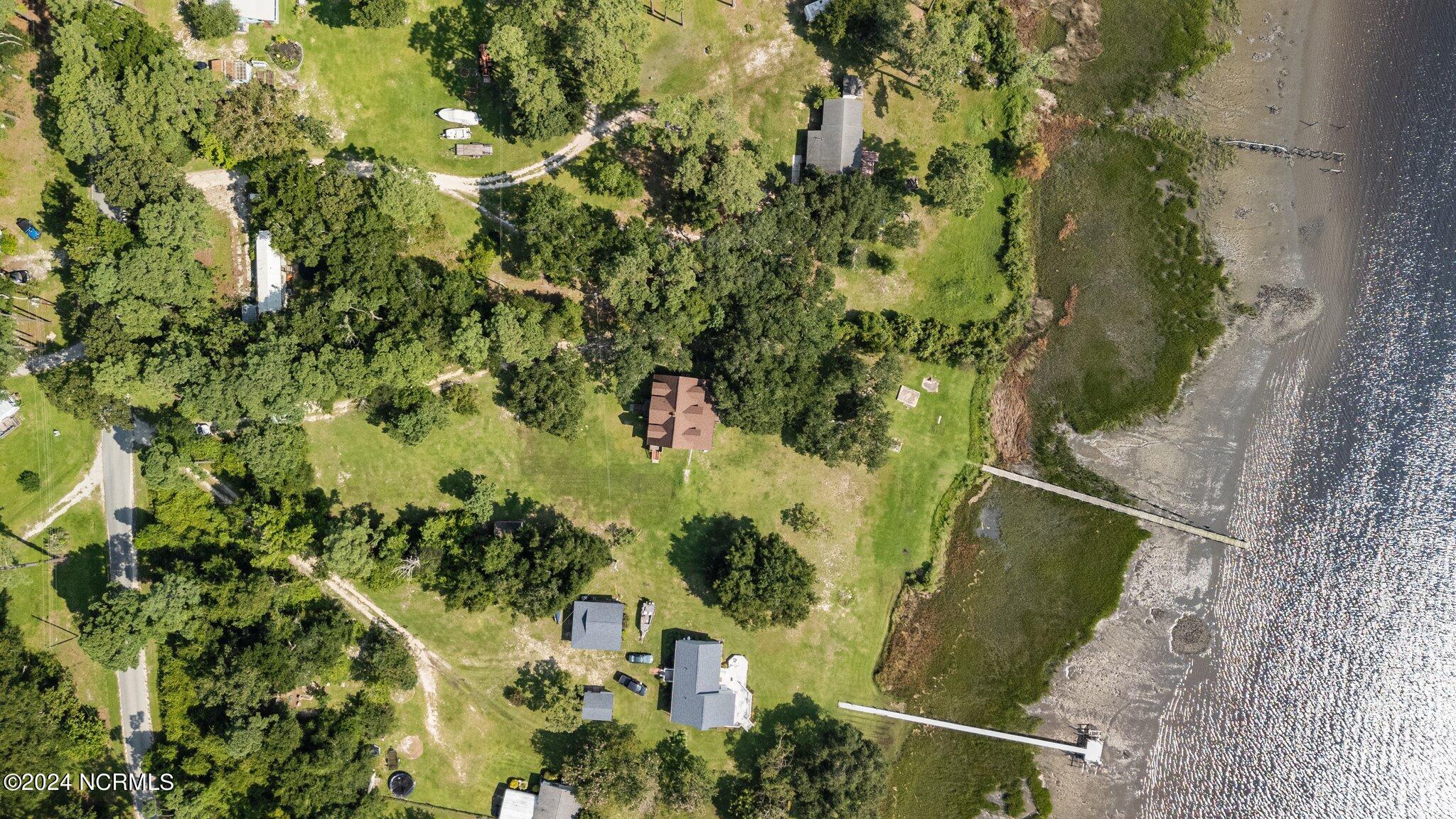 233 Point Road Newport, NC 28570 - Photo 42 of 53 48-web-or-mls-DJI_20240815103130_0667_D