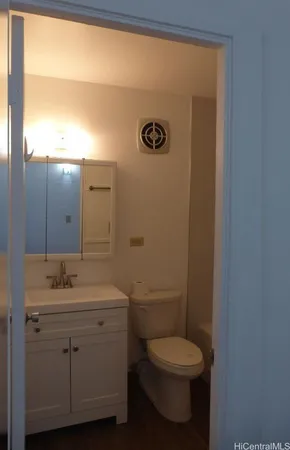 $2,400 | 46-270 Kahuhipa Street, Unit A401, Kaneohe, HI 96744