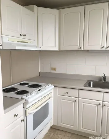 $2,400 | 46-270 Kahuhipa Street, Unit A401, Kaneohe, HI 96744