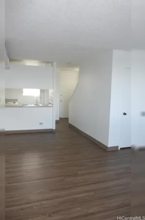 $2,400 | 46-270 Kahuhipa Street, Unit A401, Kaneohe, HI 96744