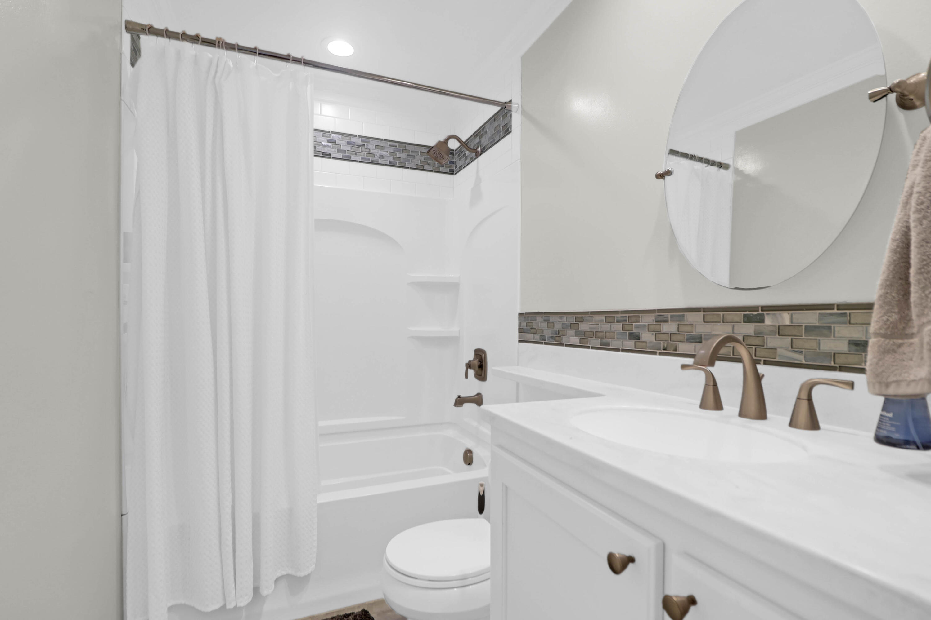 4752 Trailside Court, Unit B North Charleston, SC 29418 - Photo 18 of 38 Bathroom