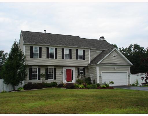 83 Castle Rocks Road Warwick, RI 02886 - Photo 1 of 7 Exterior Front.