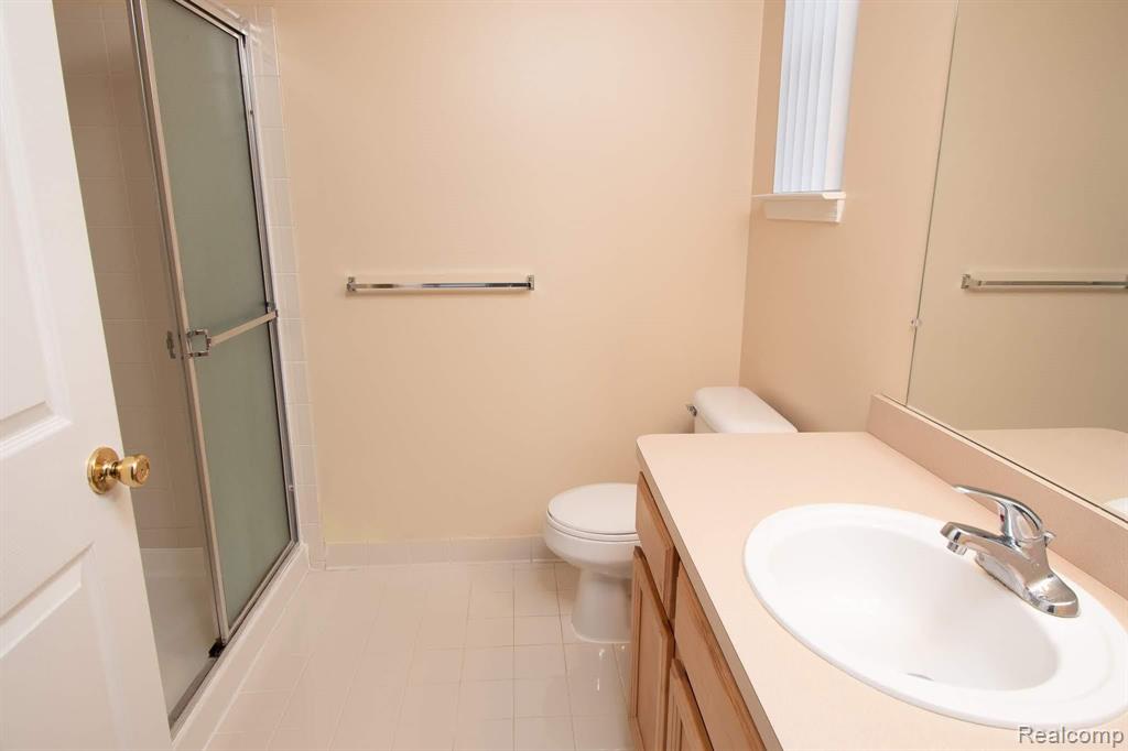 1746 Deepwood Circle, Unit 82 Rochester, MI 48307 - Photo 16 of 20