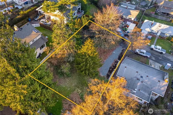 $215,000 | 8519 South 123rd Place, Seattle, WA 98178