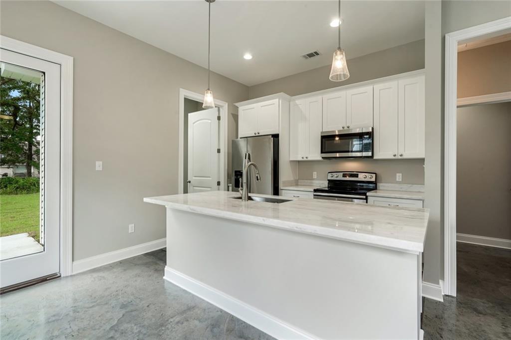 2121 Robin Street Slidell, LA 70460 - Photo 3 of 10 Gallery Image 3