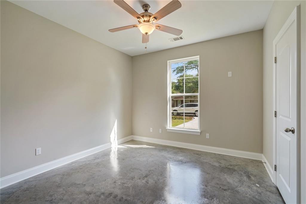 2121 Robin Street Slidell, LA 70460 - Photo 5 of 10 Gallery Image 5