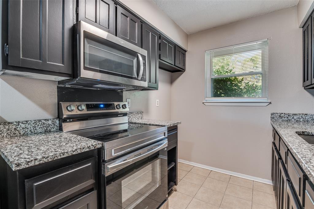 735 Middale Road Duncanville, TX 75116 - Photo 9 of 25