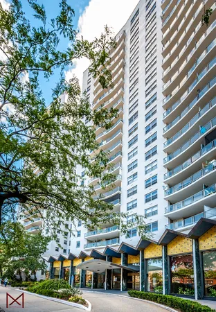 $415,000 | 1020 Grand Concourse, Unit 12V | Concourse Village