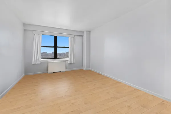 $415,000 | 1020 Grand Concourse, Unit 12V | Concourse Village