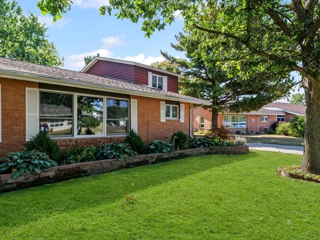 $250,000 | 1622-1624 Golfview Circle, Unit 1, Rantoul, IL 61866