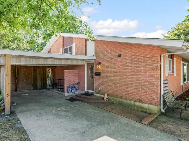 $250,000 | 1622-1624 Golfview Circle, Unit 1, Rantoul, IL 61866