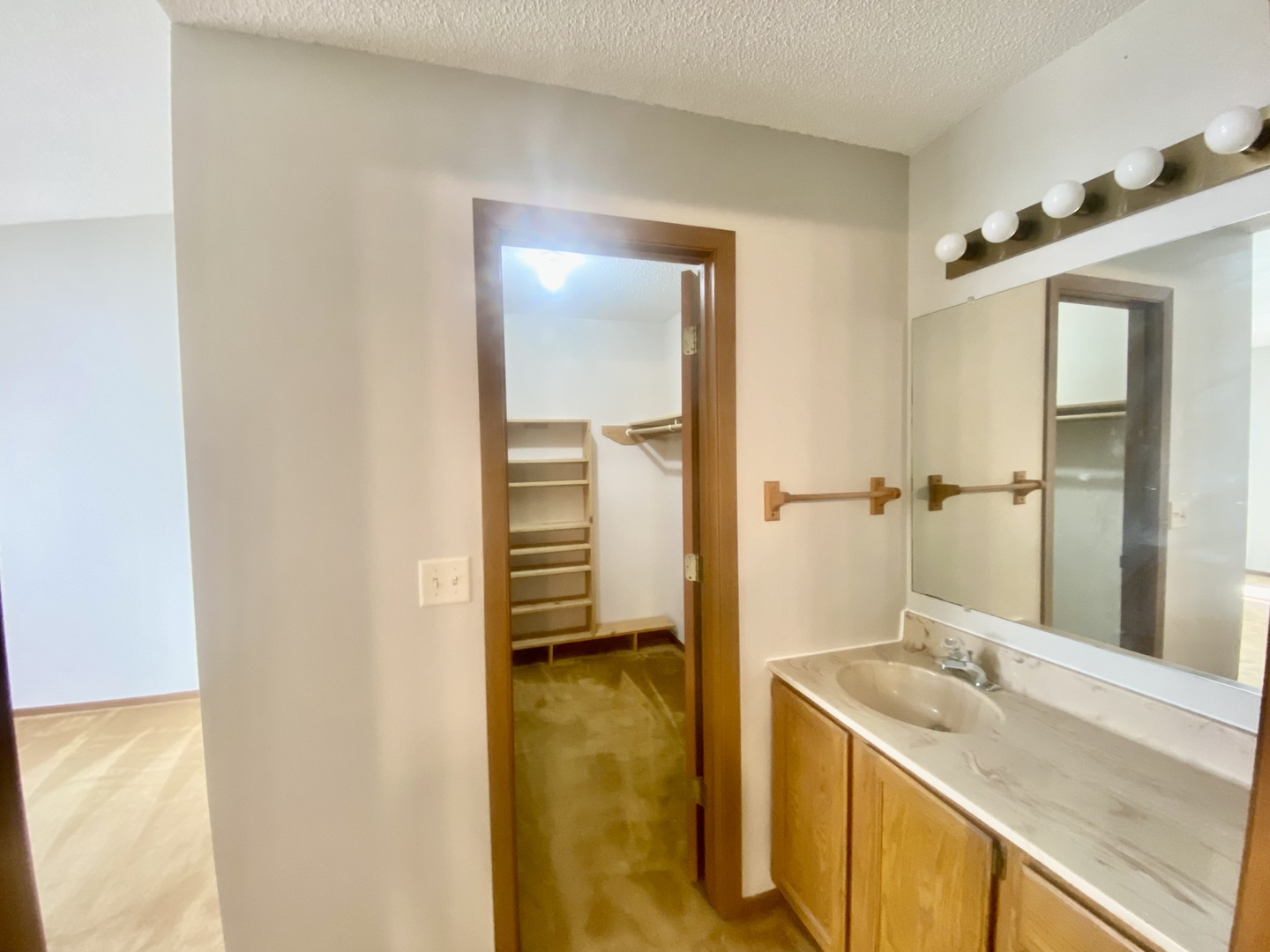 1826 Kerrybrook Court, Unit 1826 Sycamore, IL 60178 - Photo 14 of 15