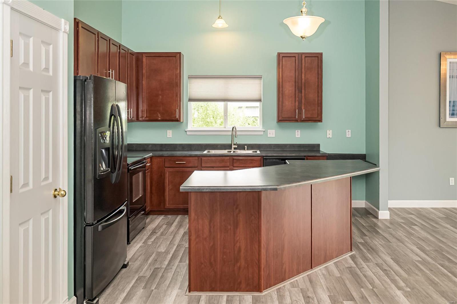 1852 Mill Ridge Court St. Louis, MO 63146 - Photo 11 of 38 Gallery Image 11