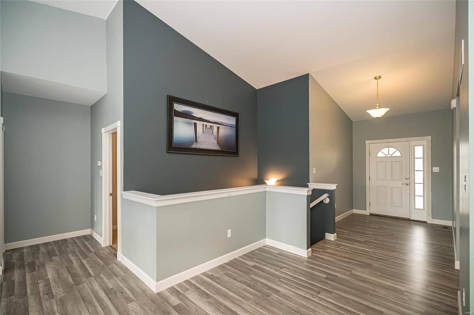 1852 Mill Ridge Court St. Louis, MO 63146 - Photo 3 of 38 Gallery Image 3