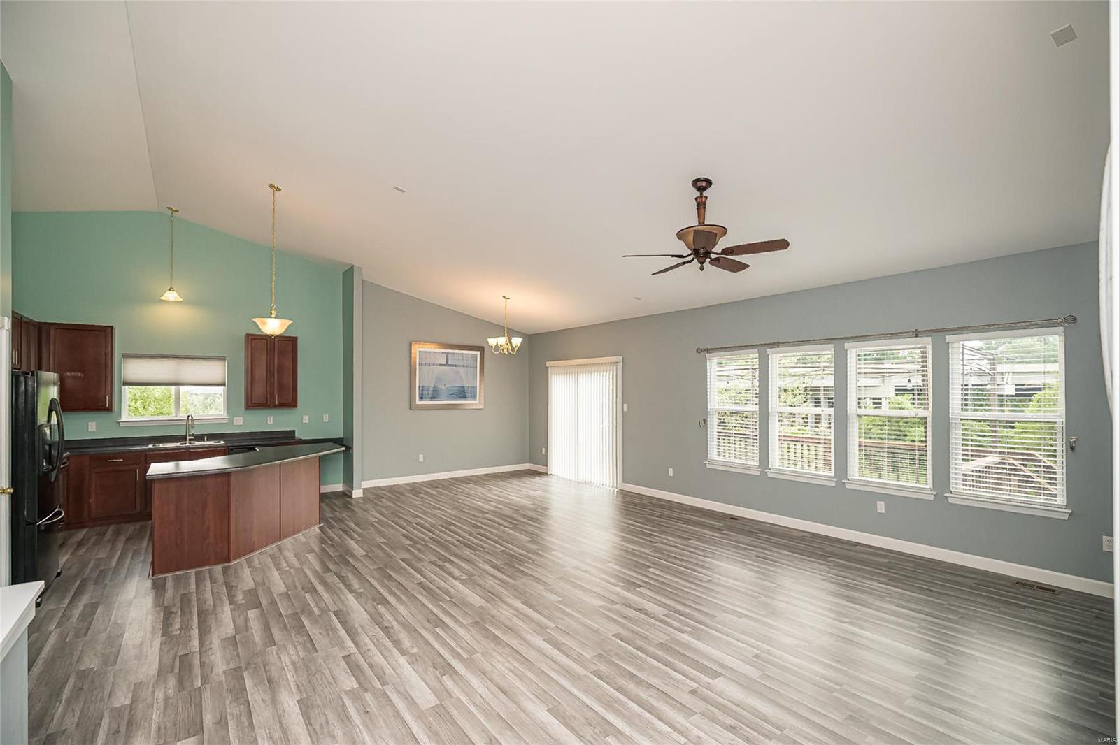 1852 Mill Ridge Court St. Louis, MO 63146 - Photo 7 of 38 Gallery Image 7