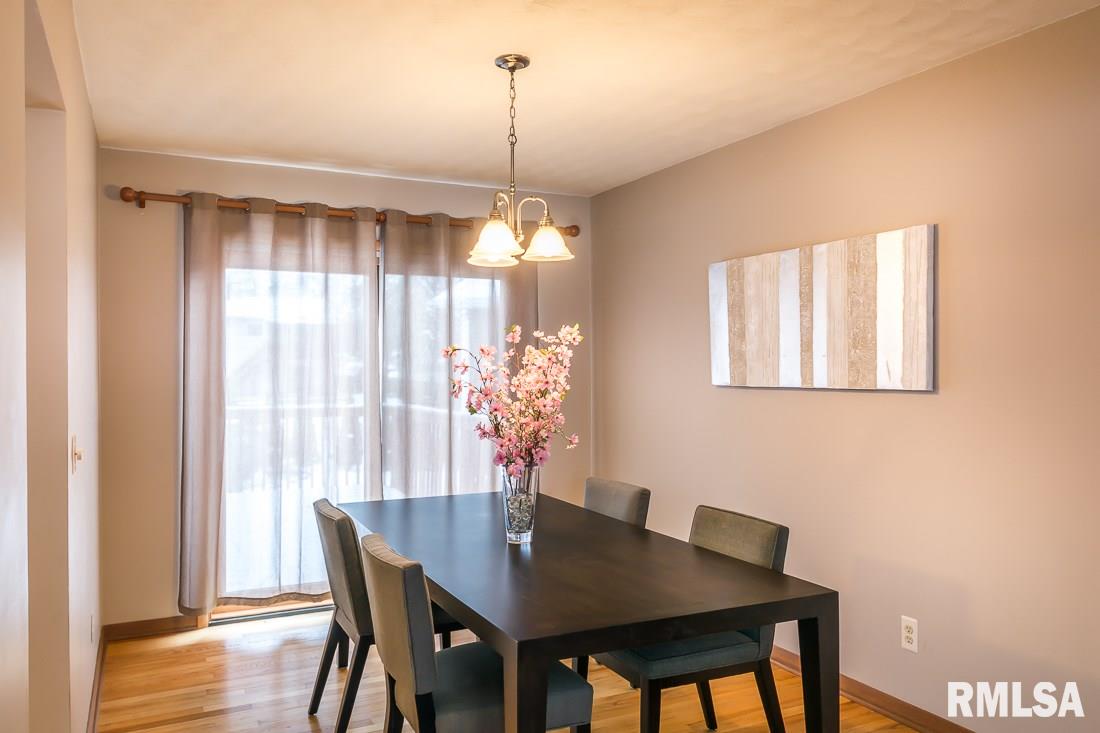 2852 Fairhaven Road Davenport, IA 52803 - Photo 5 of 19 Gallery Image 5