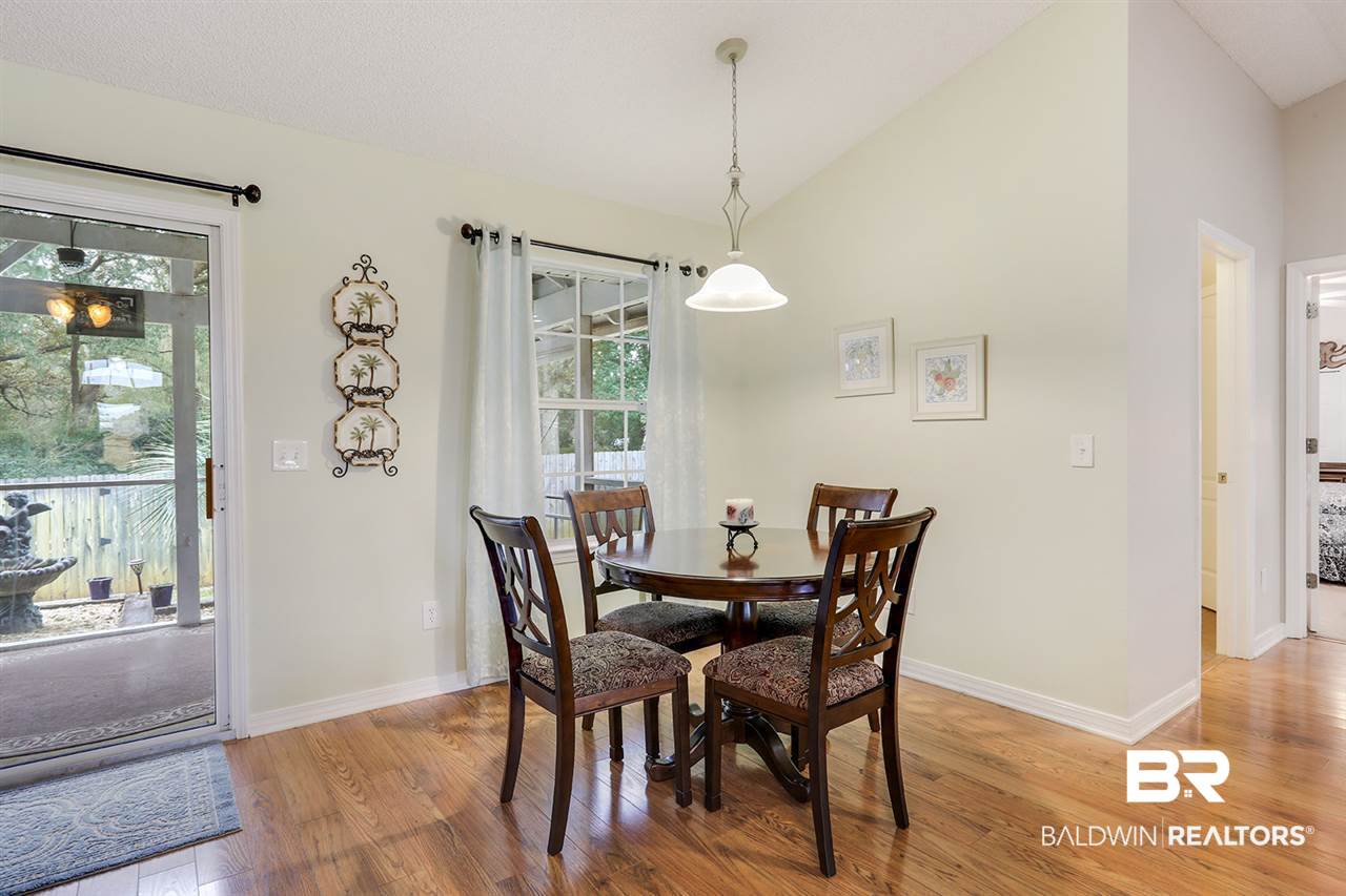 19910 Pitkin Drive Foley, AL 36535 - Photo 4 of 20 Breakfast Area