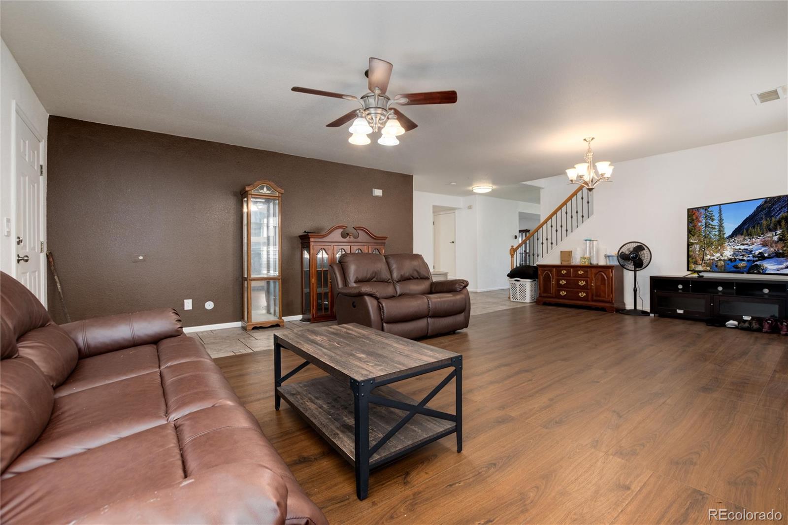 4946 Perth Street Denver, CO 80249 - Photo 7 of 46 Gallery Image 7