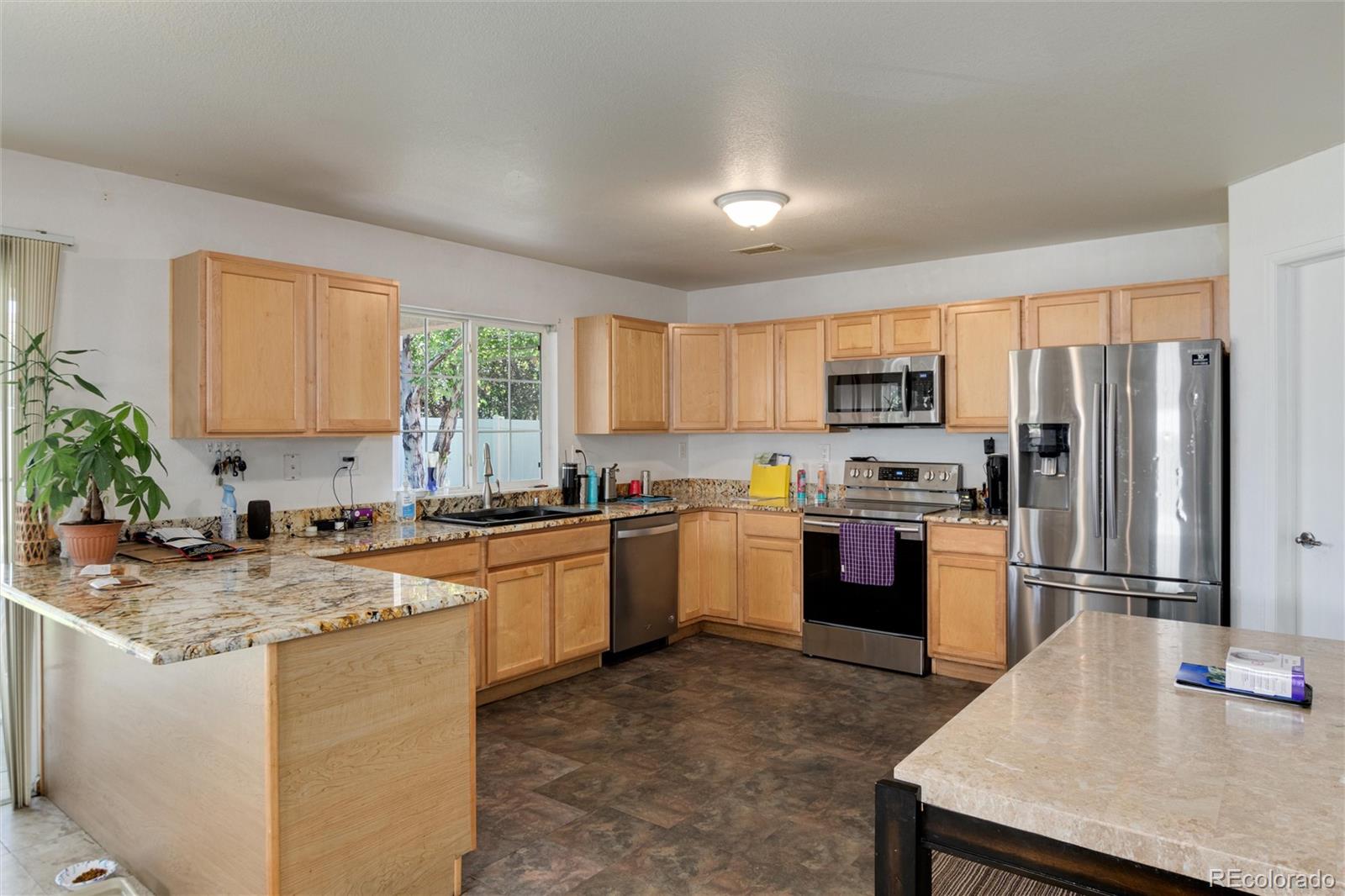 4946 Perth Street Denver, CO 80249 - Photo 9 of 46 Gallery Image 9