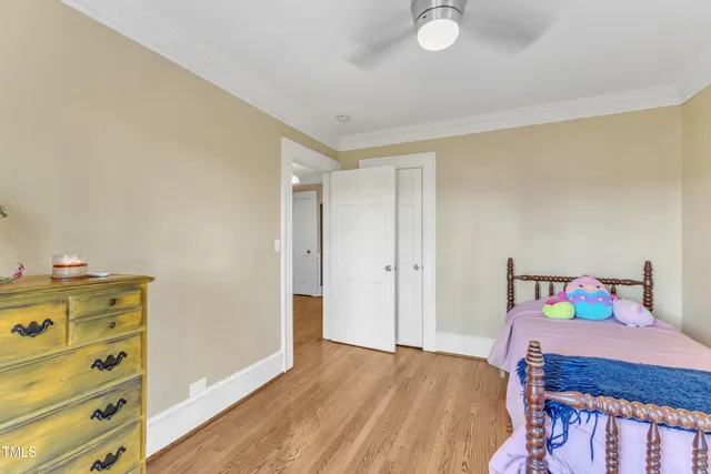 a house view with a outdoor space