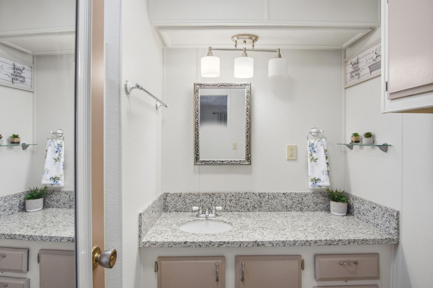 3904 Moana Way, Unit 24 Modesto, CA 95355 - Photo 16 of 22