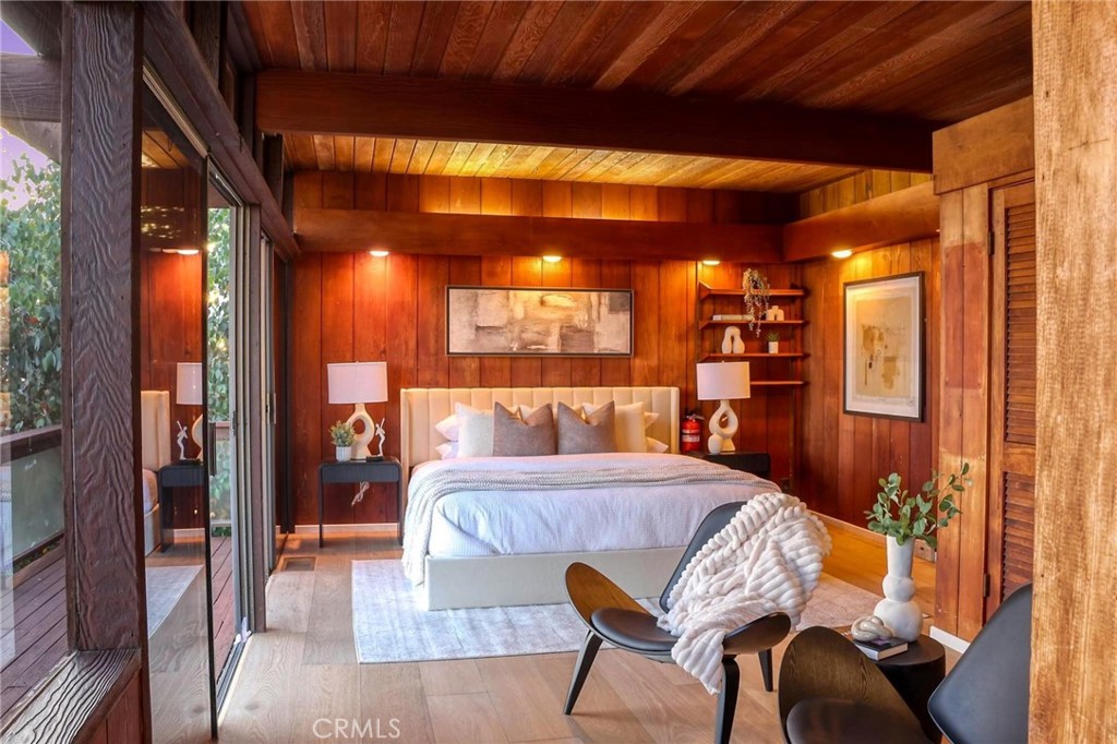 394 Pinecrest Drive Laguna Beach, CA 92651 - Photo 11 of 24 a outdoor dining space with furniture and a potted plant