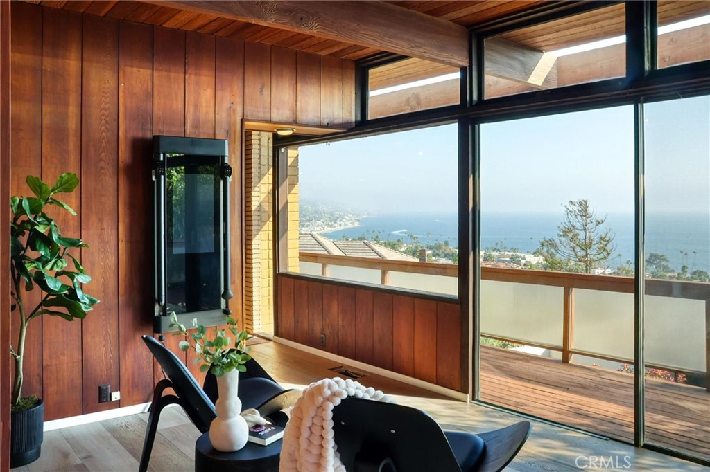 394 Pinecrest Drive Laguna Beach, CA 92651 - Photo 13 of 24 a living room filled with furniture