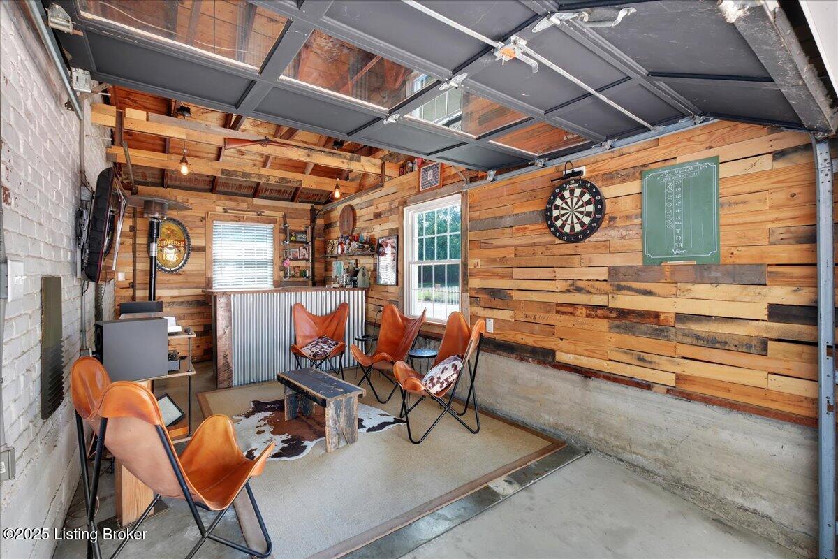 222 Ring Road Louisville, KY 40207 - Photo 43 of 55 46-222 Ring Rd-146