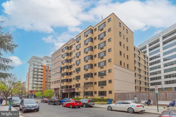 $2,495 | 2141 I Street Northwest, Unit 316, Washington, DC 20037