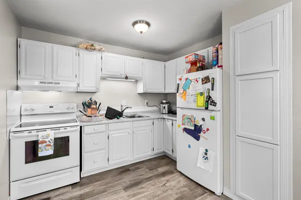 $379,900 | 1395 Inverness Lane, Neenah, WI 54956