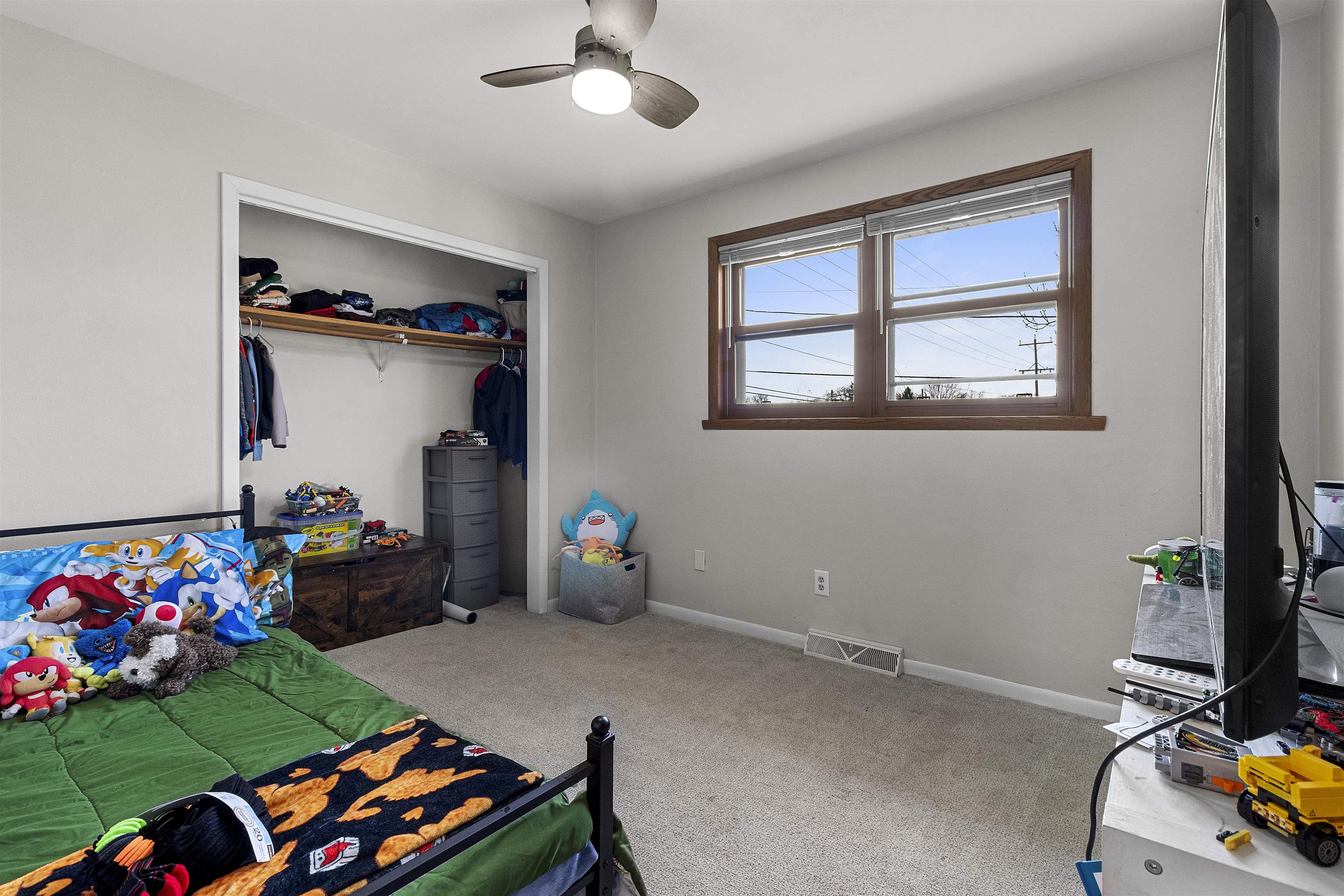 1395 Inverness Lane Neenah, WI 54956 - Photo 17 of 58