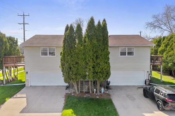 $379,900 | 1395 Inverness Lane, Neenah, WI 54956
