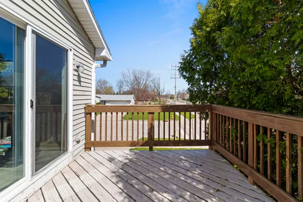 $379,900 | 1395 Inverness Lane, Neenah, WI 54956