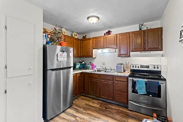 $379,900 | 1395 Inverness Lane, Neenah, WI 54956