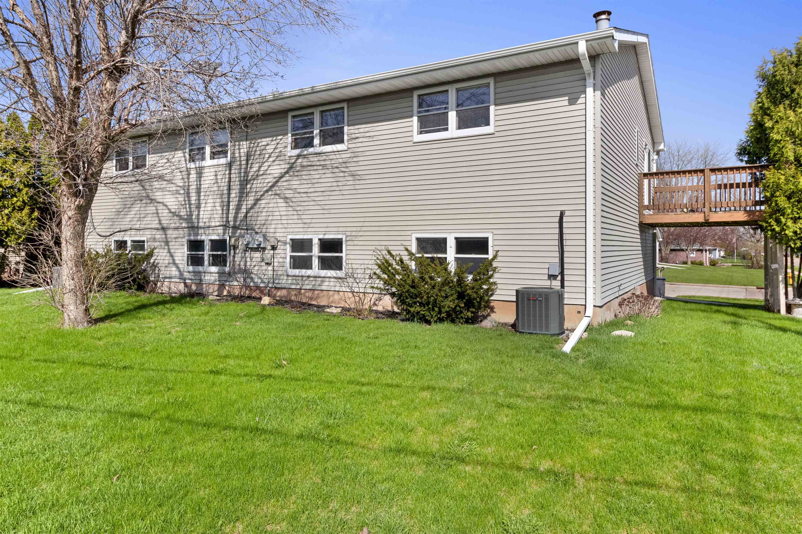 1395 Inverness Lane Neenah, WI 54956 - Photo 56 of 58