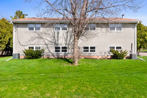 $379,900 | 1395 Inverness Lane, Neenah, WI 54956