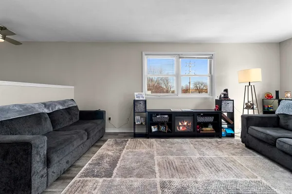 $379,900 | 1395 Inverness Lane, Neenah, WI 54956
