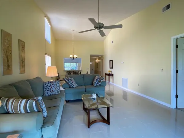 $4,850 | 6281 Timberlake Drive, Unit H6, Sarasota, FL 34243