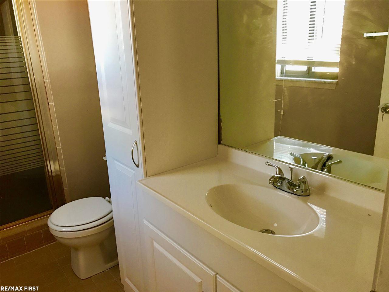 18191 21 Mile Road Macomb, MI 48044 - Photo 10 of 10 31308617-9.JPG