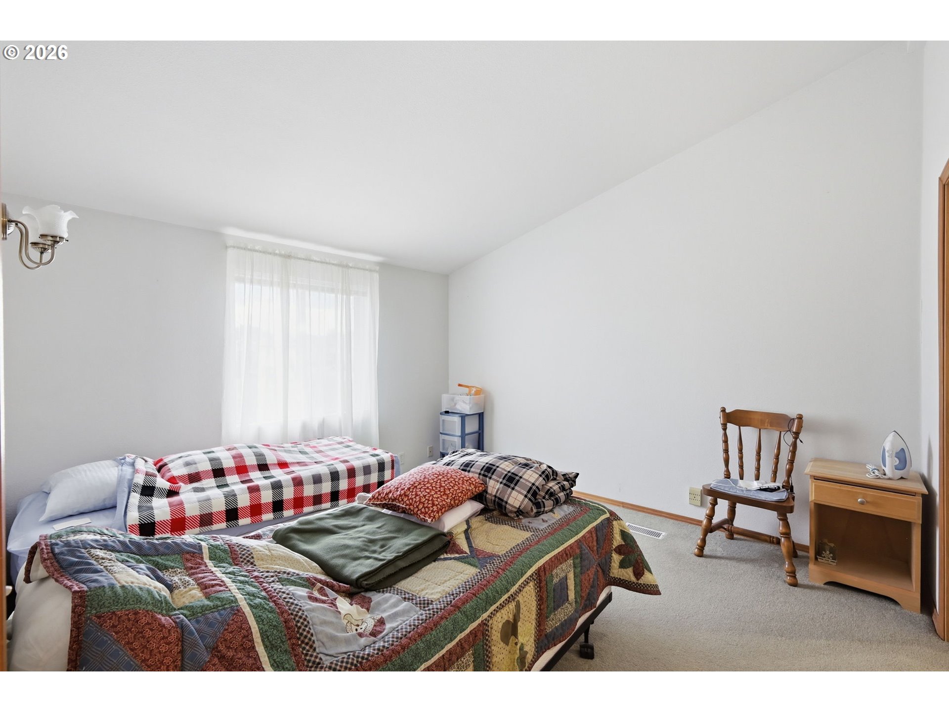 2314 Maia Loop Springfield, OR 97477 - Photo 5 of 22 Owner's Suite Bedroom