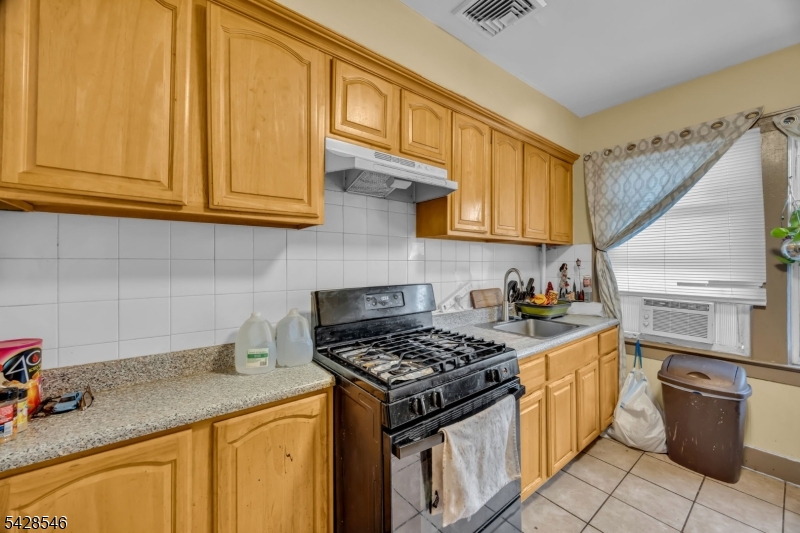 34 Church Street Bound Brook, NJ 08805 - Photo 21 of 33