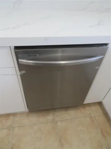 $2,600 | 7328 Miami Lakeway South, Miami Lakes, FL 33014