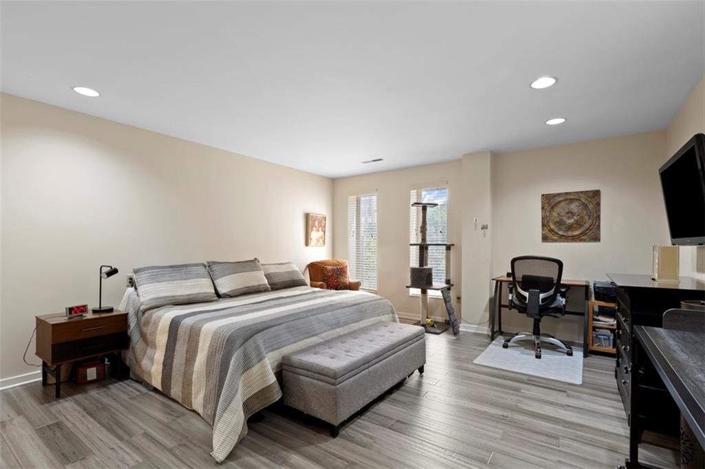 540 North Neville Street, Unit 303 Pittsburgh, PA 15213 - Photo 20 of 42