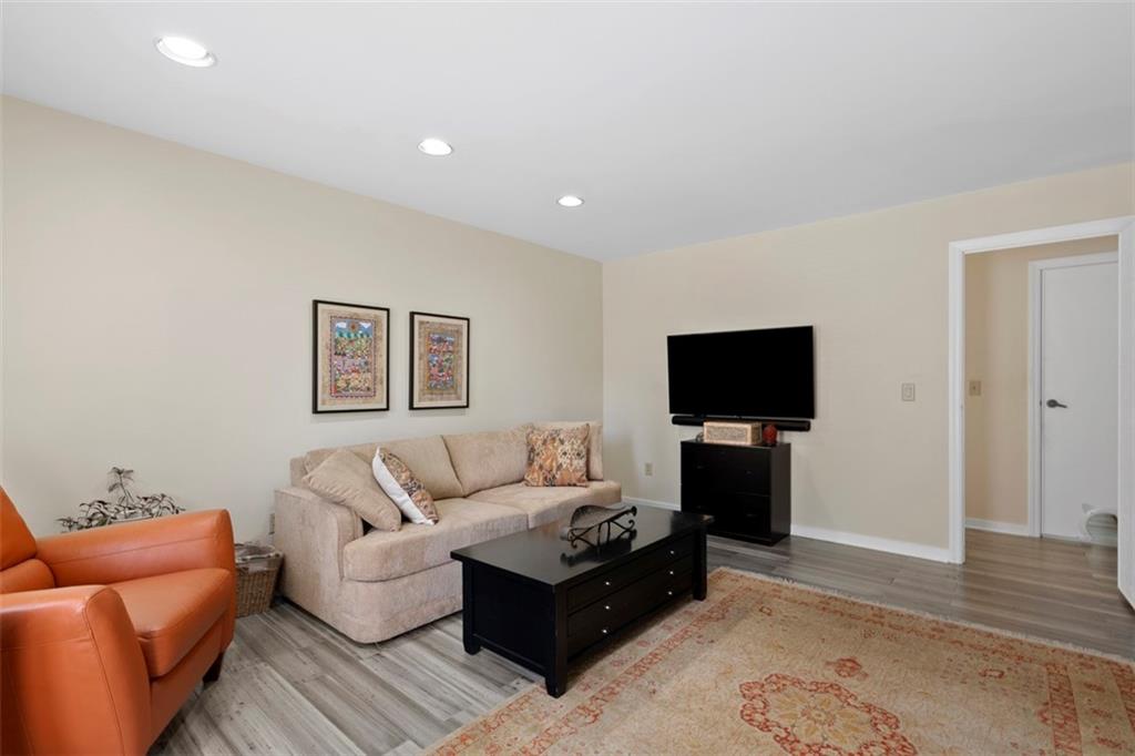 540 North Neville Street, Unit 303 Pittsburgh, PA 15213 - Photo 29 of 42