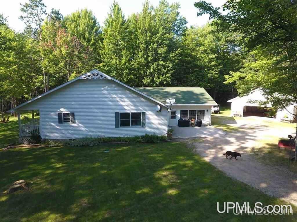 6644 Days River 24.5 Road Gladstone, MI 49837 - Photo 2 of 7