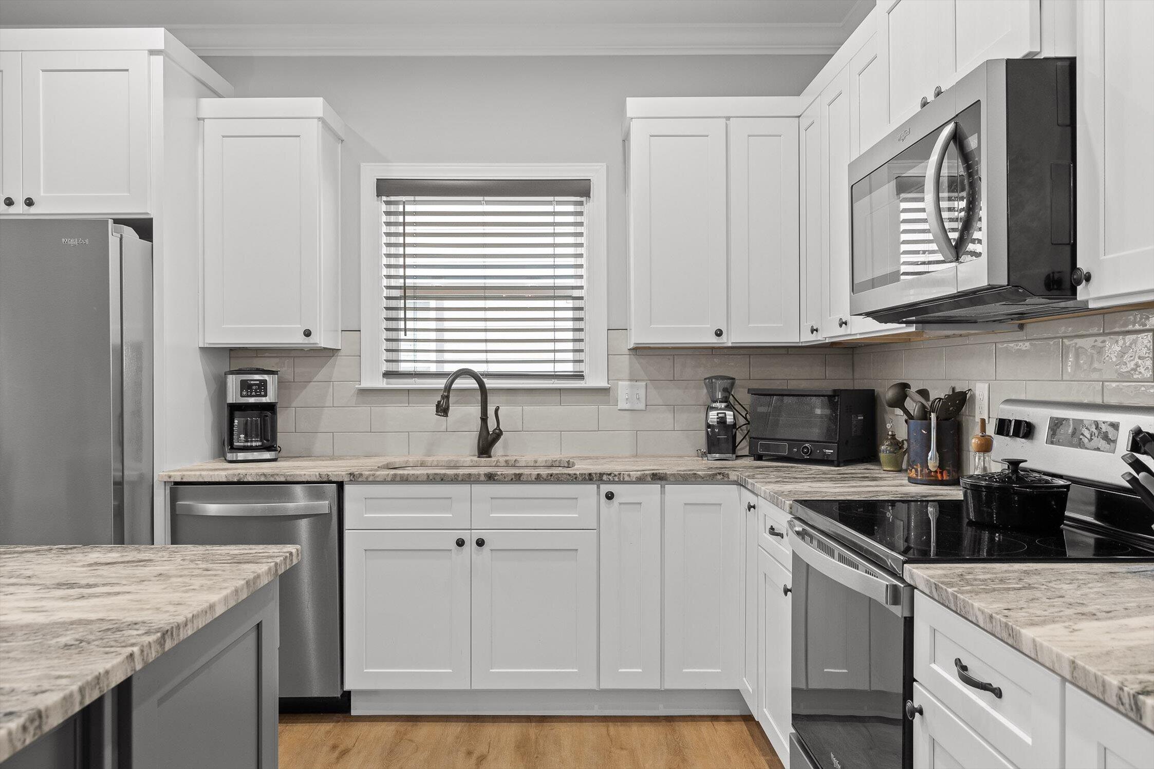 1046 Silverpine Drive Chattanooga, TN 37421 - Photo 13 of 41 Kitchen