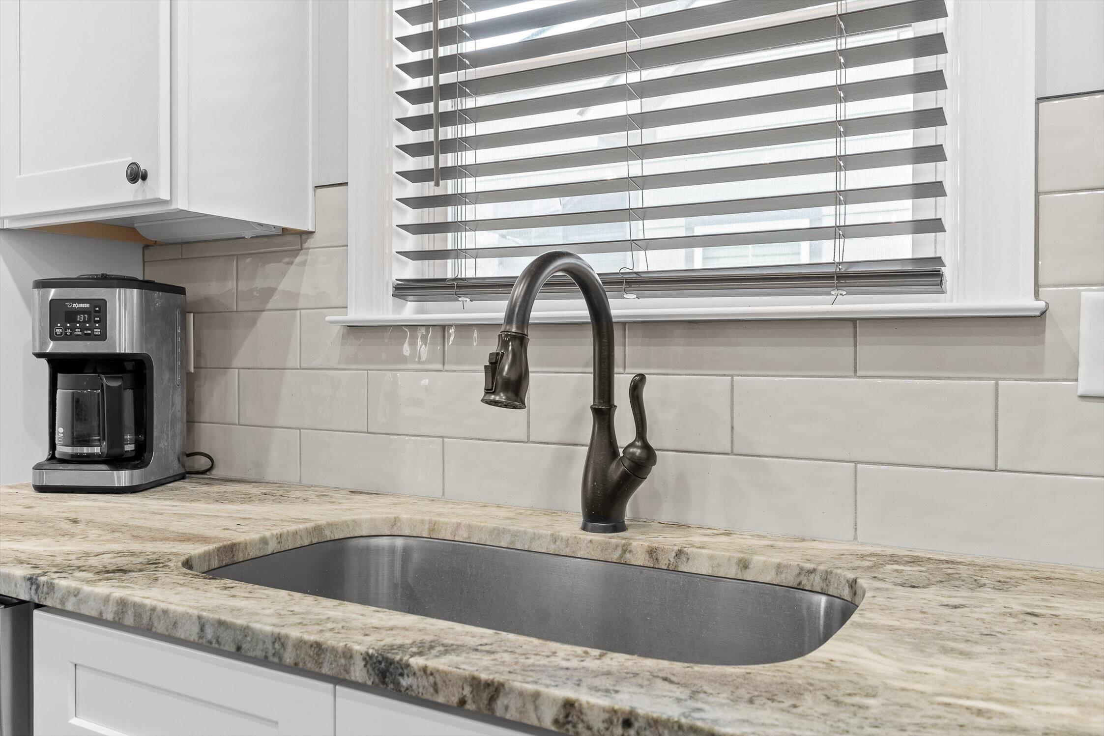 1046 Silverpine Drive Chattanooga, TN 37421 - Photo 14 of 41 Kitchen